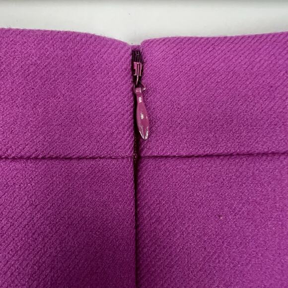 STAINS J. Crew Women’s Size 4 Fuchsia No. 2 Pencil Skirt 100% Wool Career Office - Picture 11 of 12